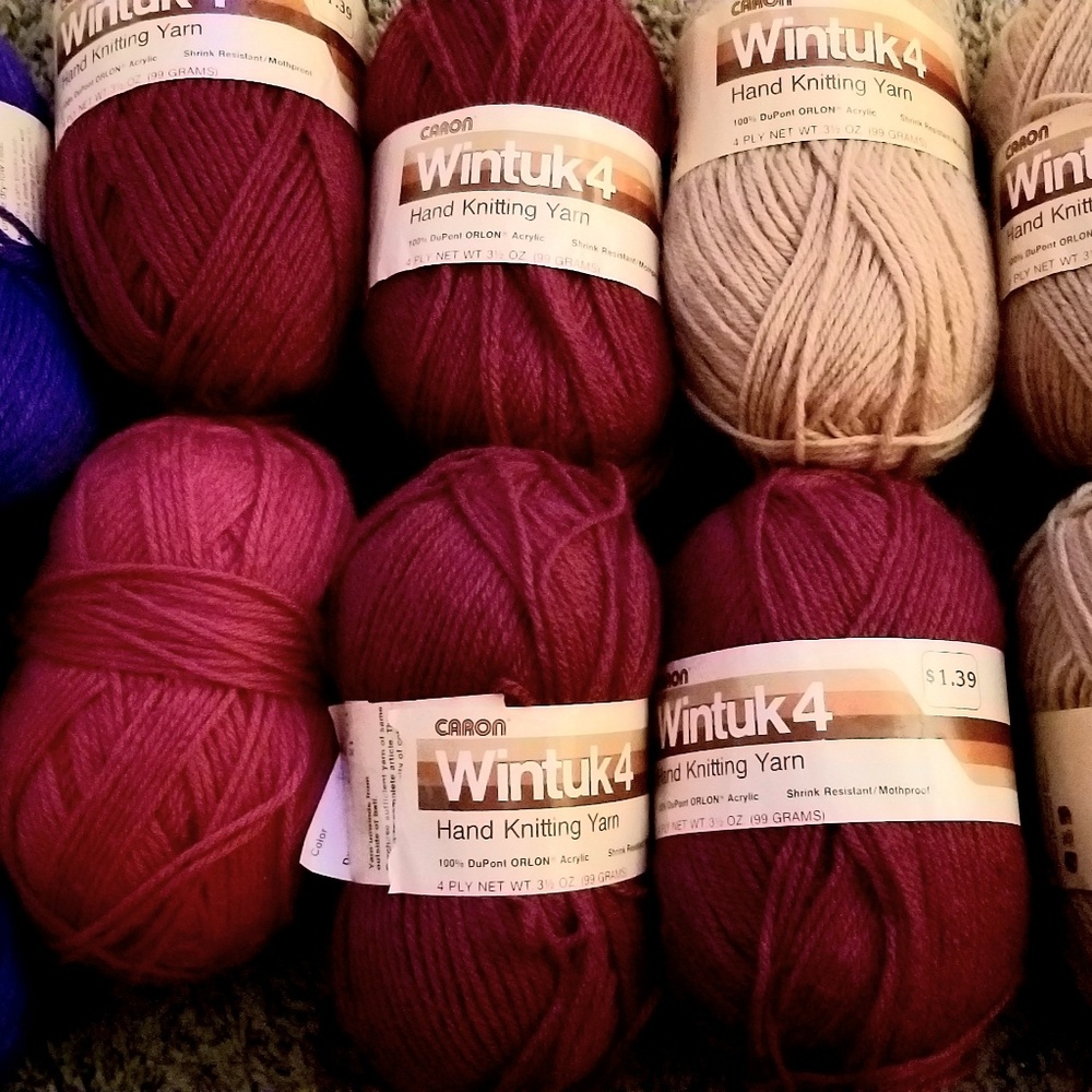 New 10 Skeins Wintuk4 by Caron Yarn